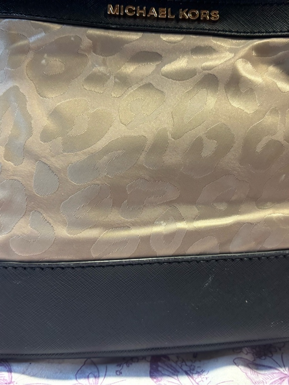 🌀Michael Kors Beige Leopard Print Nylon Backpack - Picture 2 of 9